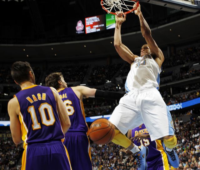 Οι Νάγκετς σταμάτησαν το νικηφόρο σερί των Λέικερς